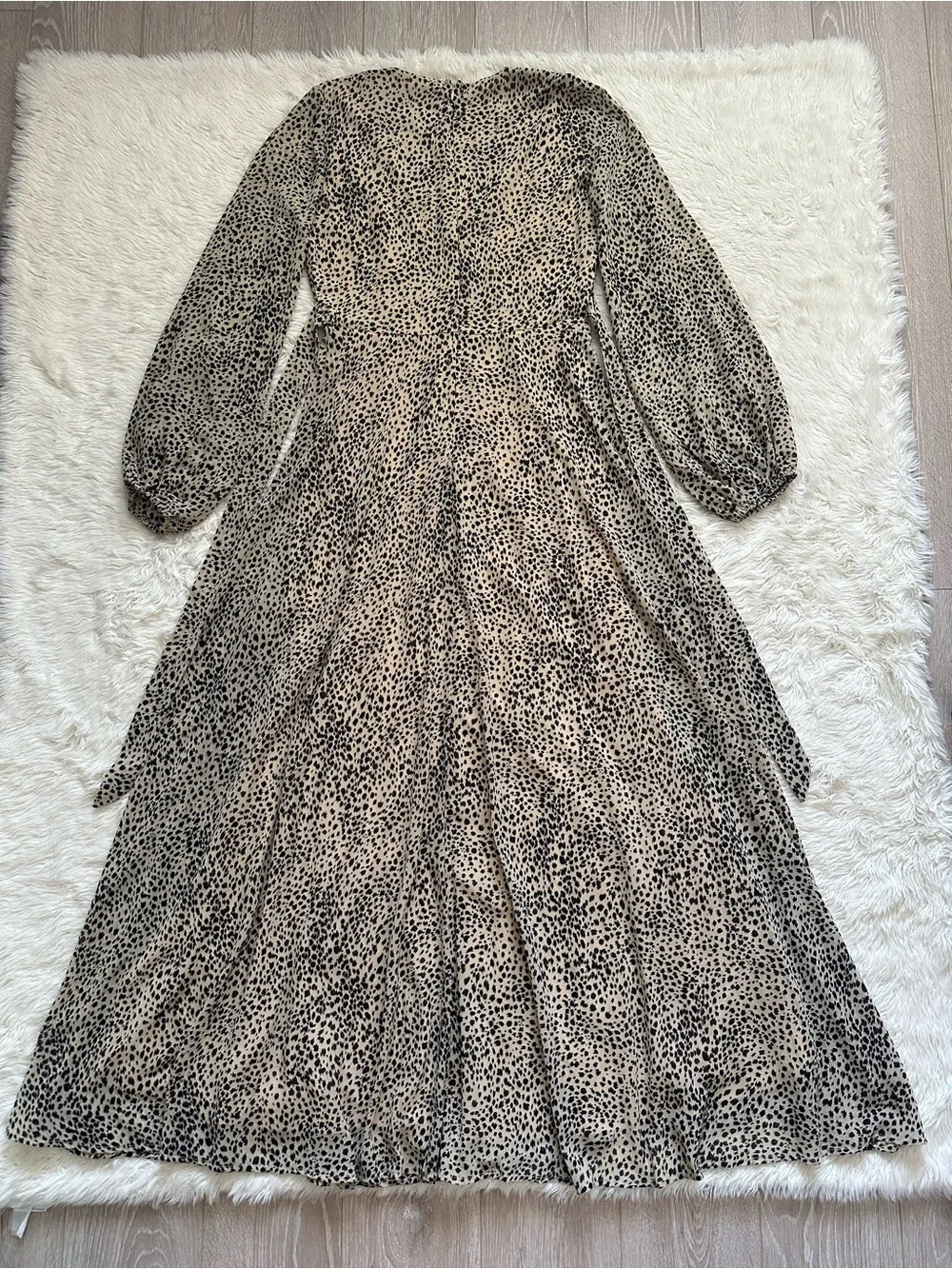 Baltic Born Dress Cha Cha Print Maxi Leopard Cheetah Long Sleeve V-neck Sz M - Picture 5 of 15
